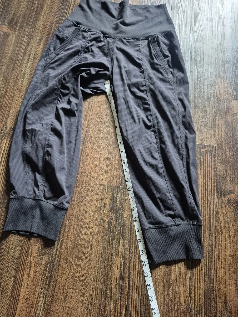 Lululemon Capri In Flux Joggers Black Size 4